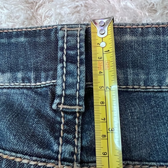 🤠 1921 Western Glove Works Chrissie Low-Rise Slim-Leg Distressed Jeans | 29x32 - Picture 14 of 14